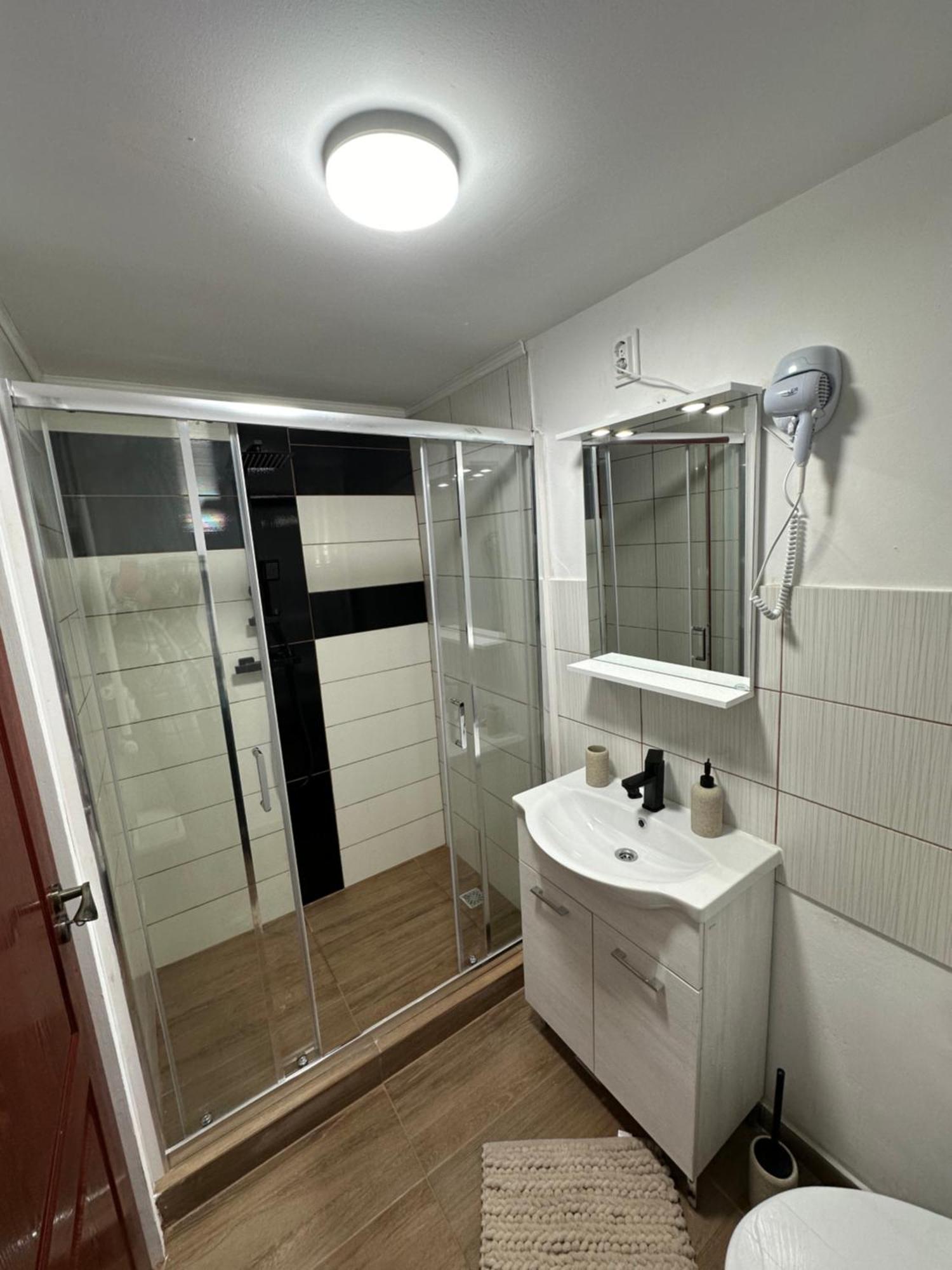 Maricom Home Zărneşti Kültér fotó